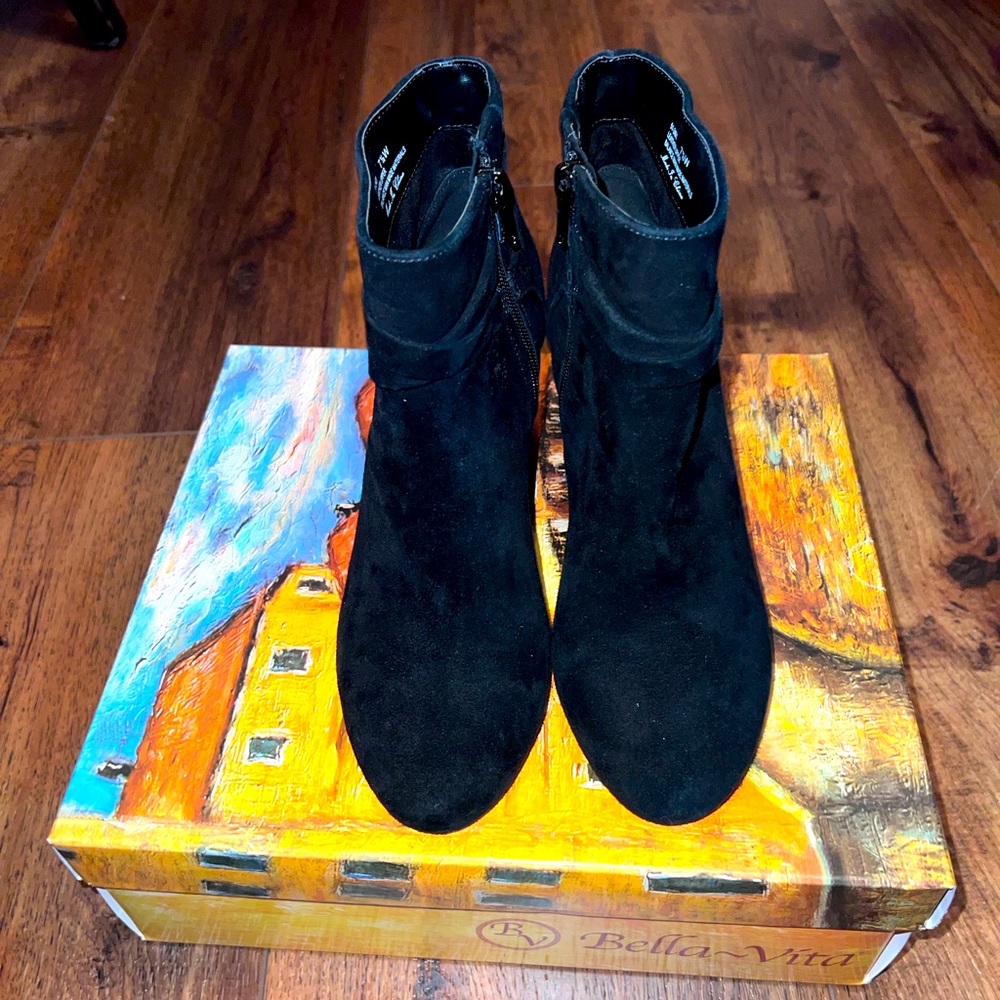 Bella Vita black leather bootie.